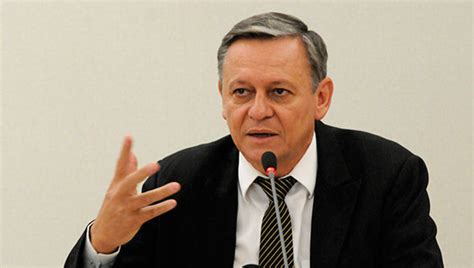 Toppen på bigardi är 206 meter över havet. Ex-prefeito Pedro Bigardi troca PDT por partido de Marina ...