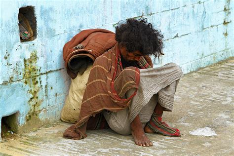 A Homeless Man In The Streets Of Dhaka Bangladesh Flickr