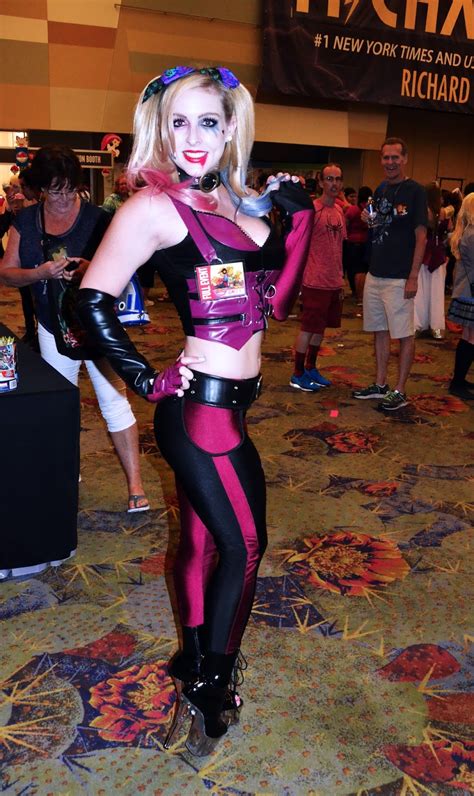 Phoenix Comicon 2016 Professional Cosplay Models Harley