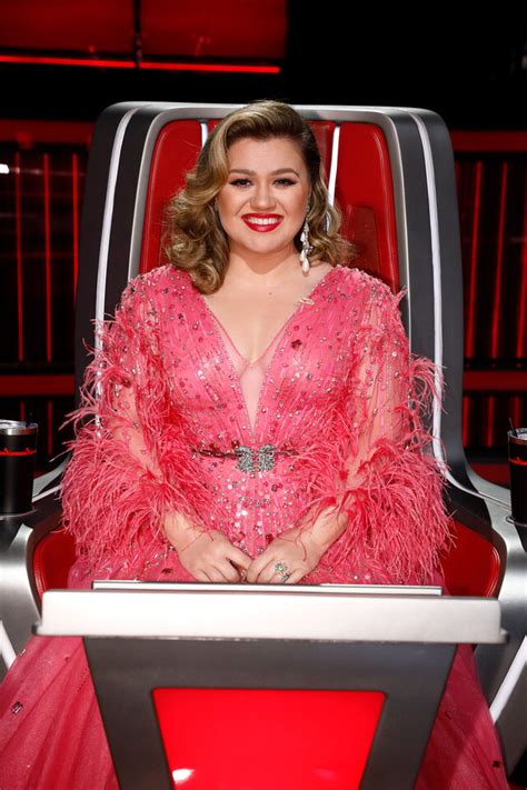 Kelly Clarkson The Voice Season 21 See All Her Looks Nbc Insider