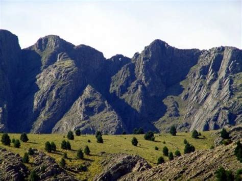 The extension of the buenos aires great southern railway past the area led to the construction of the club hotel de la ventana, a luxurious casino and hotel, and the outpost of villa ventana, a resort community developed by the sociedad de compañías de tierras y hoteles de sierra de la ventana. Fotos de Sierra De la Ventana - Fotos de viajeros de ...