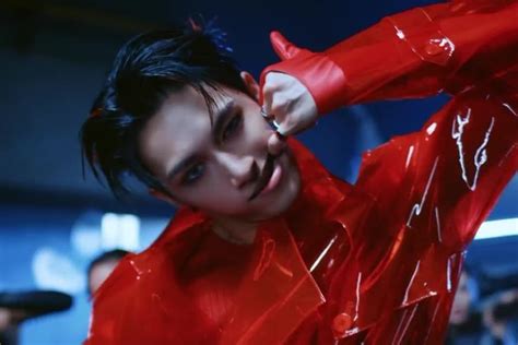 Jun De Seventeen Hipnotiza En Video Presentación Para Su Sencillo En Solitario “psycho” Soompi