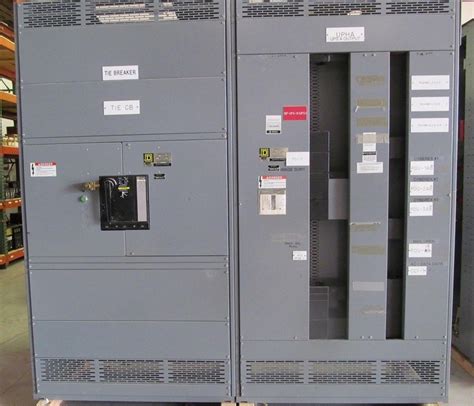 1200 Amp Square D Qed Panel Board With Main Control Panels And Switchgear