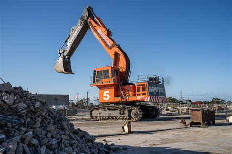 Buy used excavators from cat, john deere, hitachi, komatsu, volvo, bobcat and more. Liebherr 994-200 Excavator - Major Projects Group