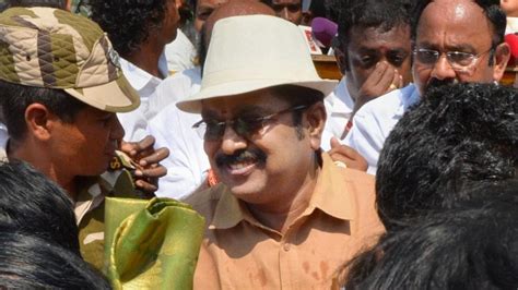 Dinakaran Gives In For ‘partys Sake As Aiadmk Factions Prepare For