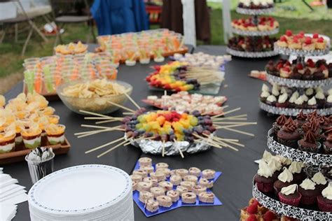 These graduation party ideas will help you celebrate your graduate in a major way. Image result for Graduation Open House Food | Food and drink, Food, Graduation party foods