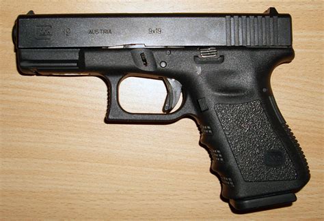 You Can Now Buy The Glock Pistol That The U S Army Didn T Want The