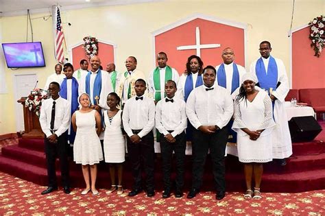 Distinguished life members world association of laparoscopic surgeon p.o. Kenyan Bishop "goat story"causes laughter in Church (Video ...