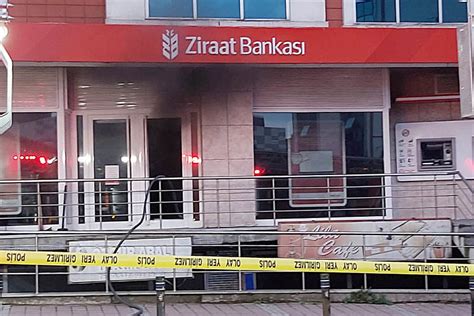 İstanbul beykoz'da bir restoranda çıkan yangın, itfaiye ekiplerince söndürüldü. Beykoz'da Ziraat Bankası şubesinde yangın çıktı