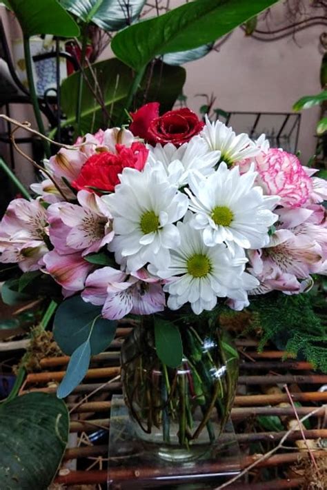 Heaven scent flowers & gifts. Daisy Spring in Vancouver, WA | Heaven Scent Flowers and Gifts