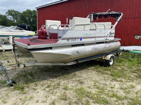 14 Pontoon Boat Beacon Boat Rentals Wayne Maine