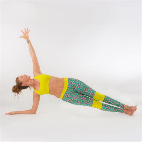 5 Ways To Play In Side Plank Pose Doyou