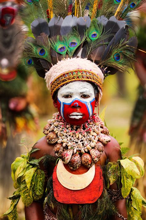 Papua New Guinea Tribal Makeup Makeup Portfolio Melanesia Make Up Art World Of Color Papua