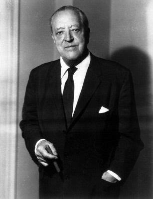 A Biography Of The Pioneer Architect Ludwig Mies Van Der Rohe And His