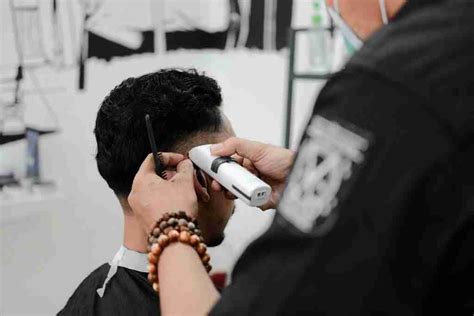 Barbershop Vs Hair Salon Whats The Difference Vanizine Vaniday