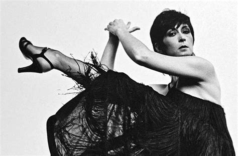 Jack Mitchell Choreographerdancer Twyla Tharp Captured In Her Classic ‘vida Blue Pose For