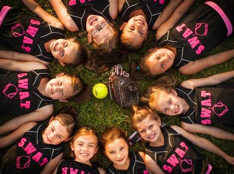 25 Best Ideas About Softball Team Pictures On Pinterest Team With Images Softball