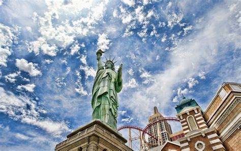 Photograf Statue Of Liberty Wallpaper