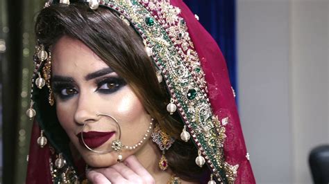 Bridal make up artist london thanks for watching please don't forget to subscribe my channel. Asian Bridal Makeup and Hair by MakeupbyMadeeha - YouTube