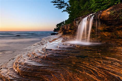 Michigans Best Moments 11 Things To See And Do In The Great Lakes
