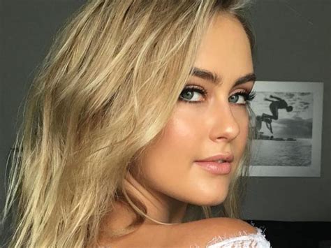 Stephanie Smith How Instagram Star Went From Normal Teen To A