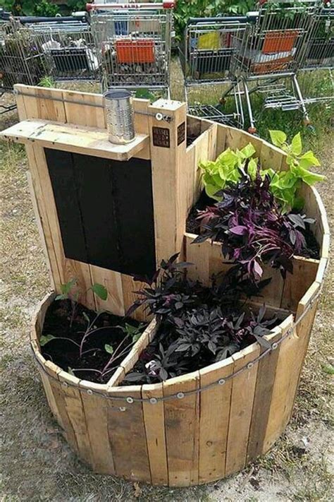 16 Awesome Pallet Garden Planter Ideas Diy To Make