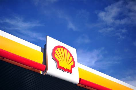 Shell Plans 70 Billion Purchase Of Bg Group Us News
