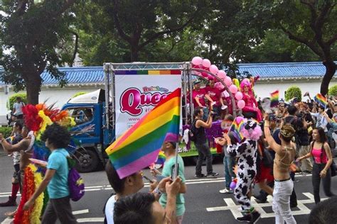 Thousands March In Taiwan Lgbt Pride In Push For Marriage Equality