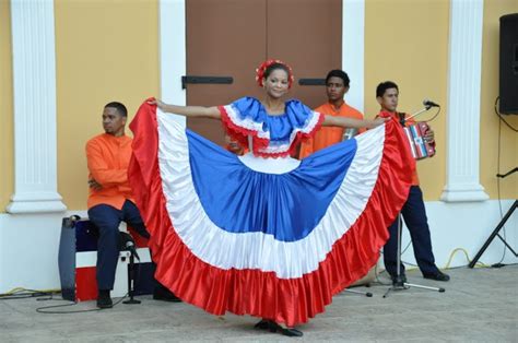 ¿por Qué Celebrar El Día Nacional Del Folklore Dominicano Imagenes