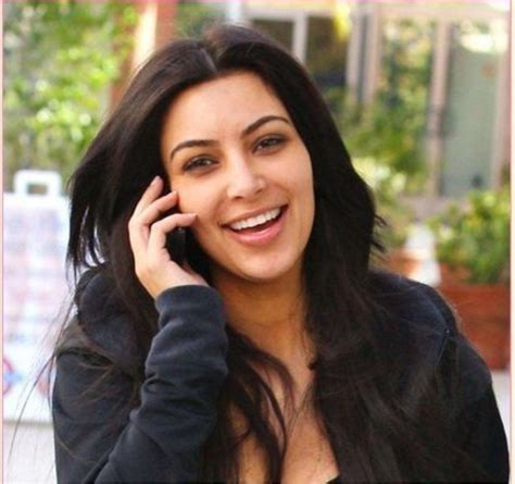 9 Stunning Kim Kardashian Without Makeup Looks Showing Her Real Beauty