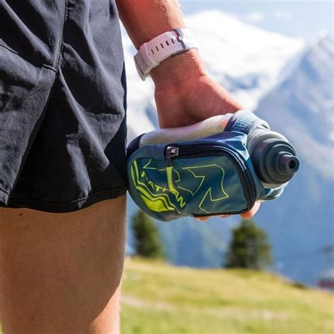 The Best Running Hydration Packs And Water Bottles According To Runners