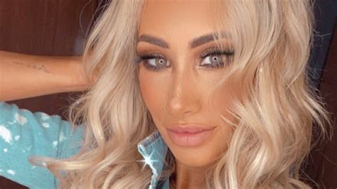 wwe s carmella shows off fit body in transformation video sqandal
