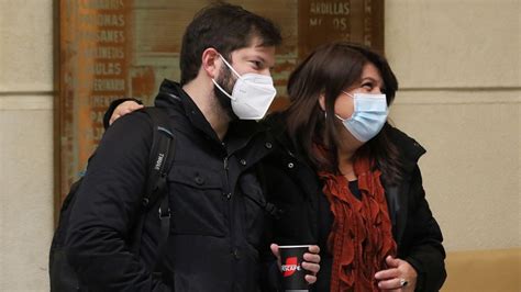 Por lo mismo, durante la semana anterior comenzaron las discusiones sobre un eventual cuarto retiro, donde hasta ese momento eran siete los proyectos que buscaban hacer efectiva la medida, a pesar de que la superintendencia de pensiones anunció que cerca de 5,5 millones de personas quedarán sin montos en sus cuentas de capitalización individual. Cuarto retiro: diputada Mix revela que Boric ahora votará a favor del proyecto - Meganoticias