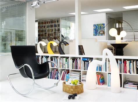 Swan floor lampthe swan floor lamp provides an elegant touch to your home with great functionality and quality. Swan Table lamp & designer furniture | Architonic