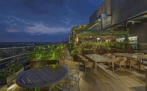 15 Most Romantic Restaurants In Pune For An Idyllic Dinner Date In 2021