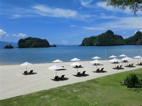Now $94 (was $̶2̶3̶3̶) on tripadvisor: The beach and amazing view - Picture of Tanjung Rhu Resort ...