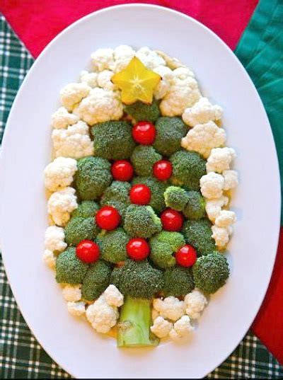 Fruit platters are great food ideas to accompany outdoor barbeque dinners and picnics. Veggie Platter Ideas, Christmas Veggie, Fruit, Cheese Platter Ideas