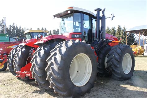 2012 Versatile 400 Tractor