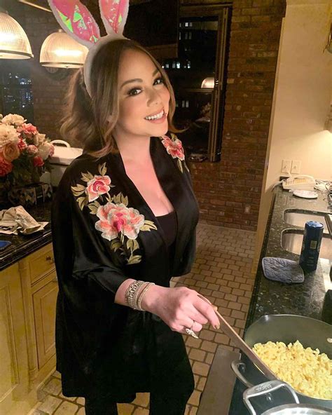 Celebrity Foodies See What The Stars Are Cooking At Home While Social