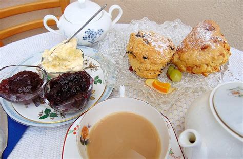Best Cream Teas In Devon Classic Cottages Cream Tea English Food Food