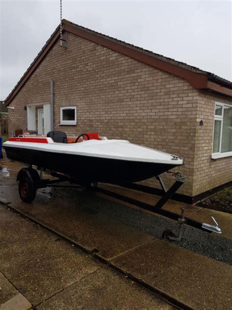 Speed Boat River Boat Fishing Boat Trailer 25hp Johnson Outboard