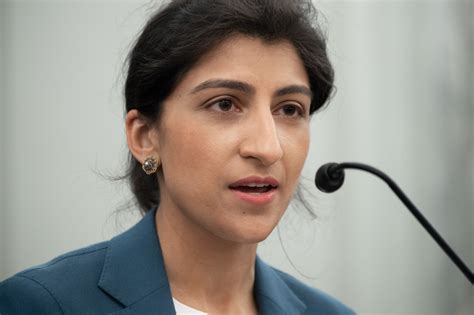 Lina Khan Named Federal Trade Commission Ftc Chairwoman Bloomberg