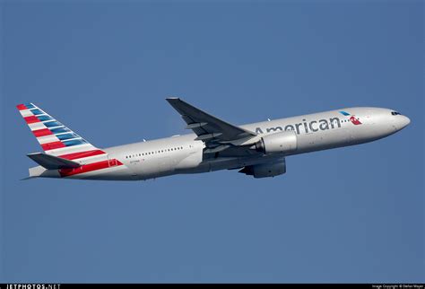 It is the world's largest twinjet. N779AN | Boeing 777-223(ER) | American Airlines | Stefan ...