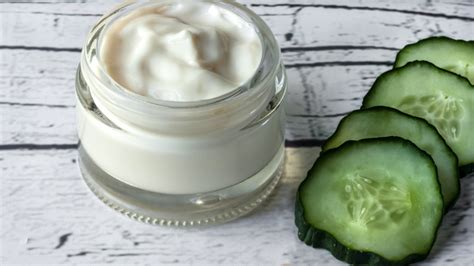 3 Refreshing Cucumber Face Mask Recipes To Nourish Skin Bellatory