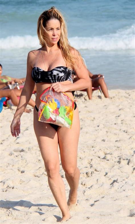 Arianne botelho, danielle winits, elisa pinheiro. Danielle-Winits-in-Bikini-10 - SAWFIRST | Hot Celebrity ...