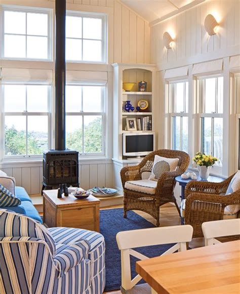 25 Small Cozy Beach Cottage Style Living Room Interior Design And Decor