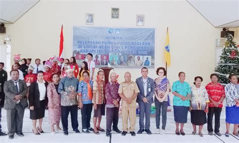 ACARA PELEPASAN PURNA TUGAS BAGI ASN DI LINGKUNGAN DINAS PENDIDIKAN