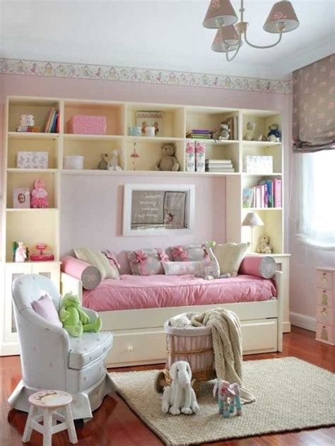 Little girls, very young and beautiful teenagers (pages: Daybed bedding, Daybeds and Bedding sets on Pinterest
