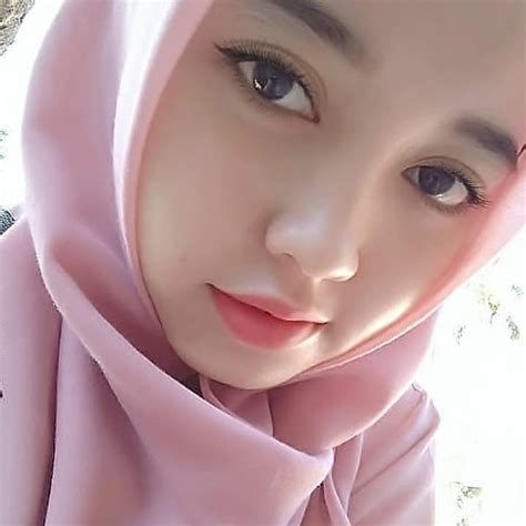 Gadis Jilbaber Cantik Menunggu Jodoh Indonesiya