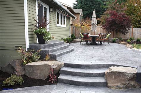 12 Insanely Beautiful Front Yard Concrete Patio Ideas Bw03a4